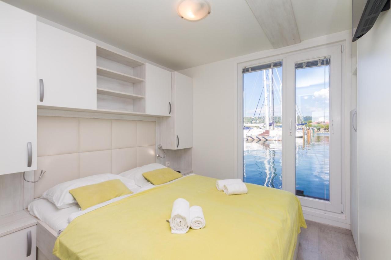 Bamboo Floating House Portoroz Apartment Exterior photo