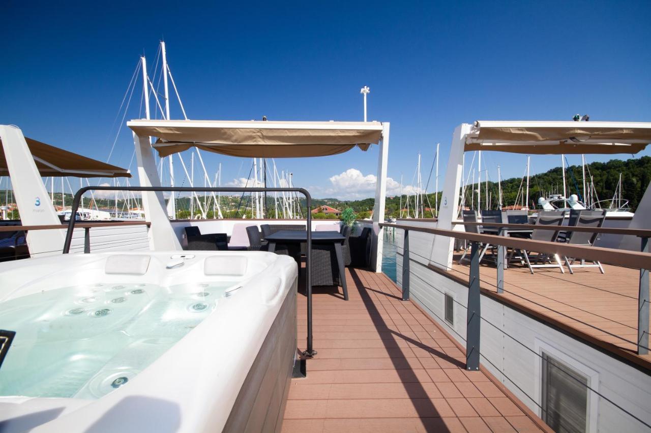 Bamboo Floating House Portoroz Apartment Exterior photo